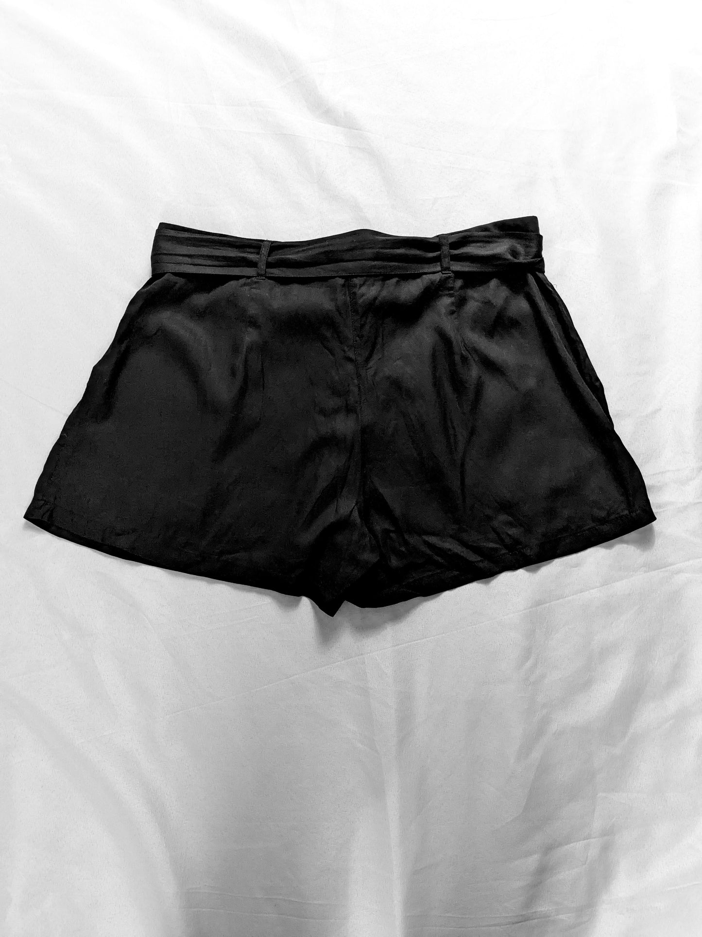 United Colors of Benetton Black Shorts Size 10