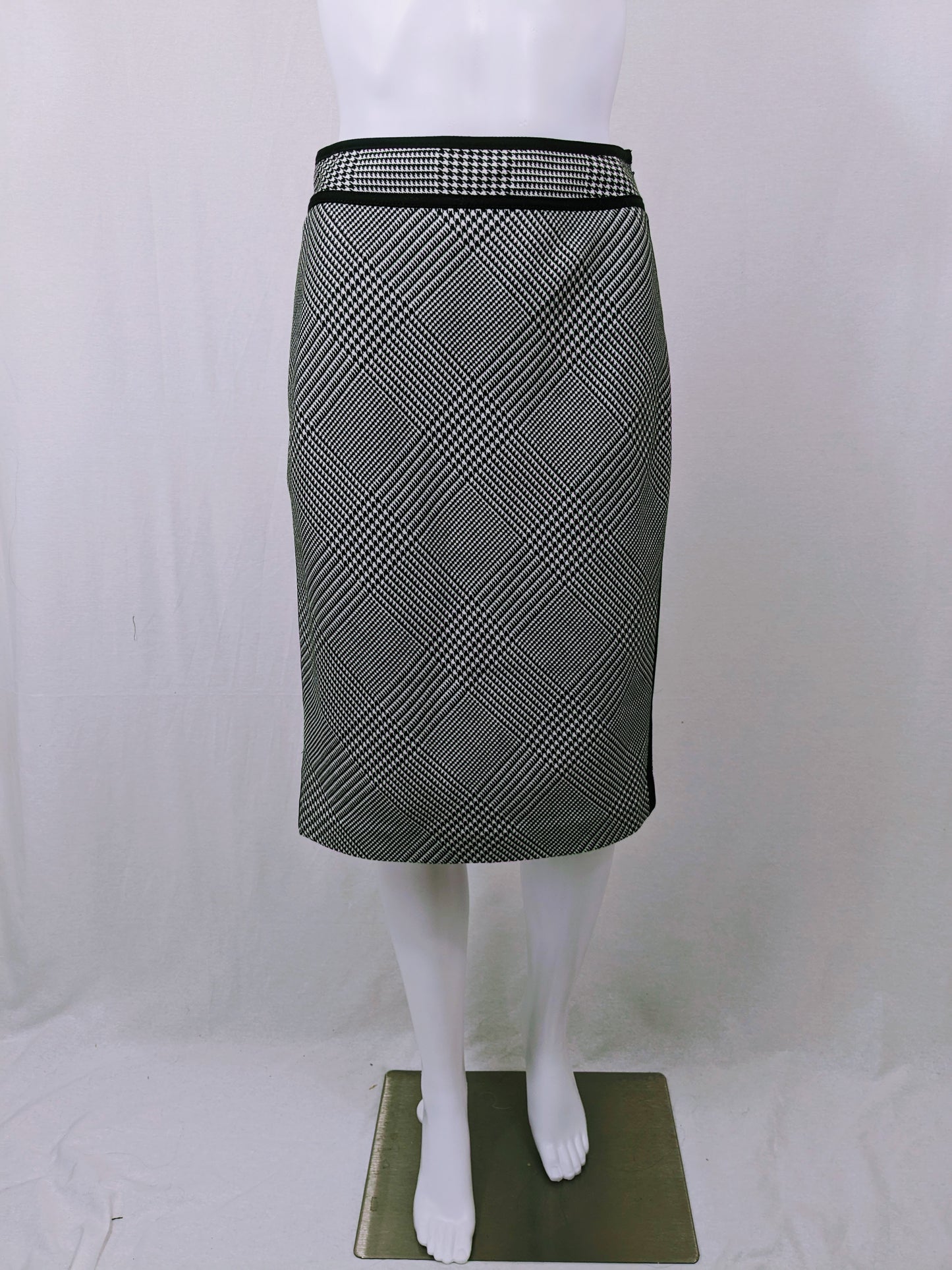 White House Black Market Skirt Size 0