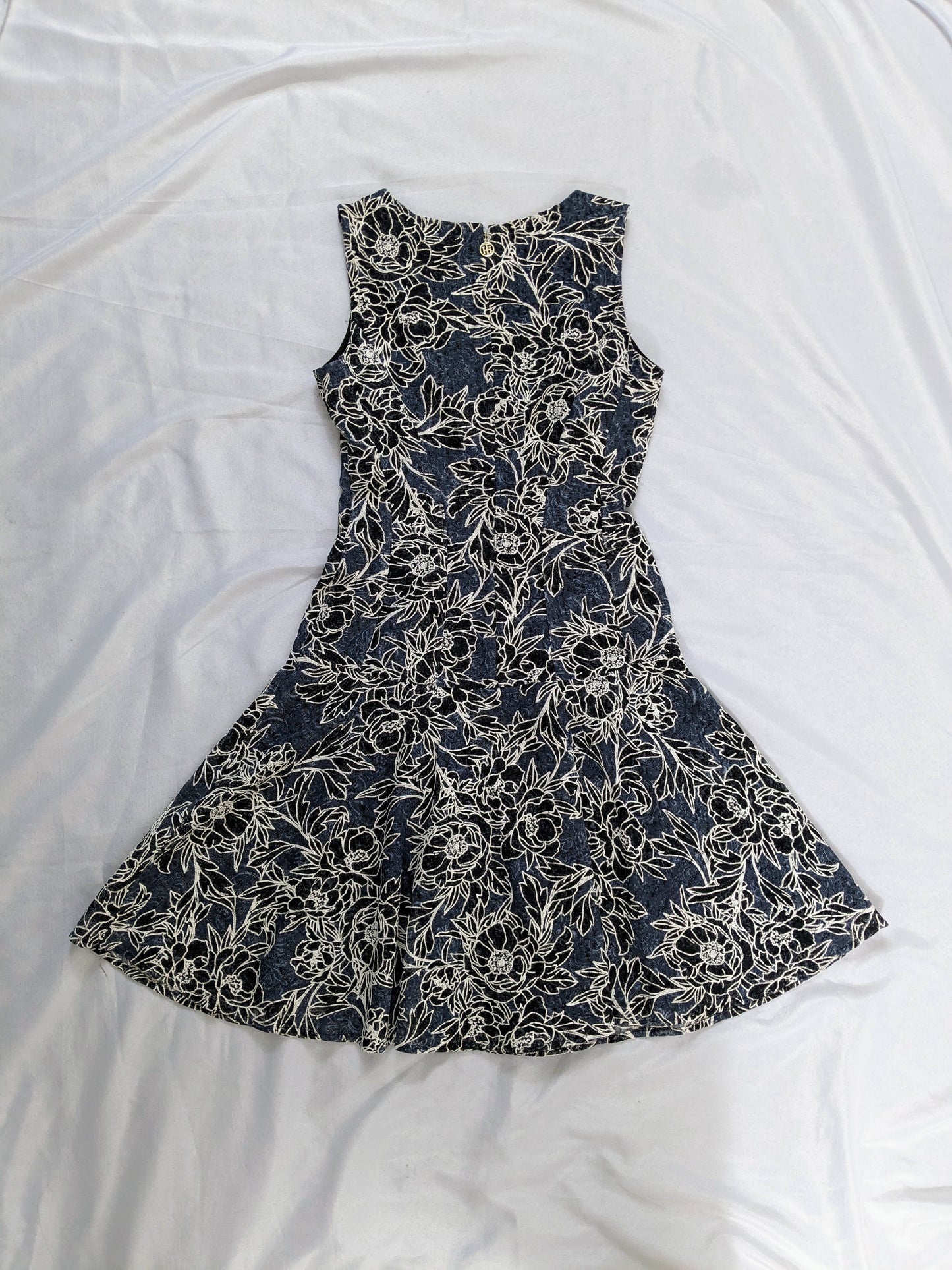 Tommy Hilfiger Dress Size 2